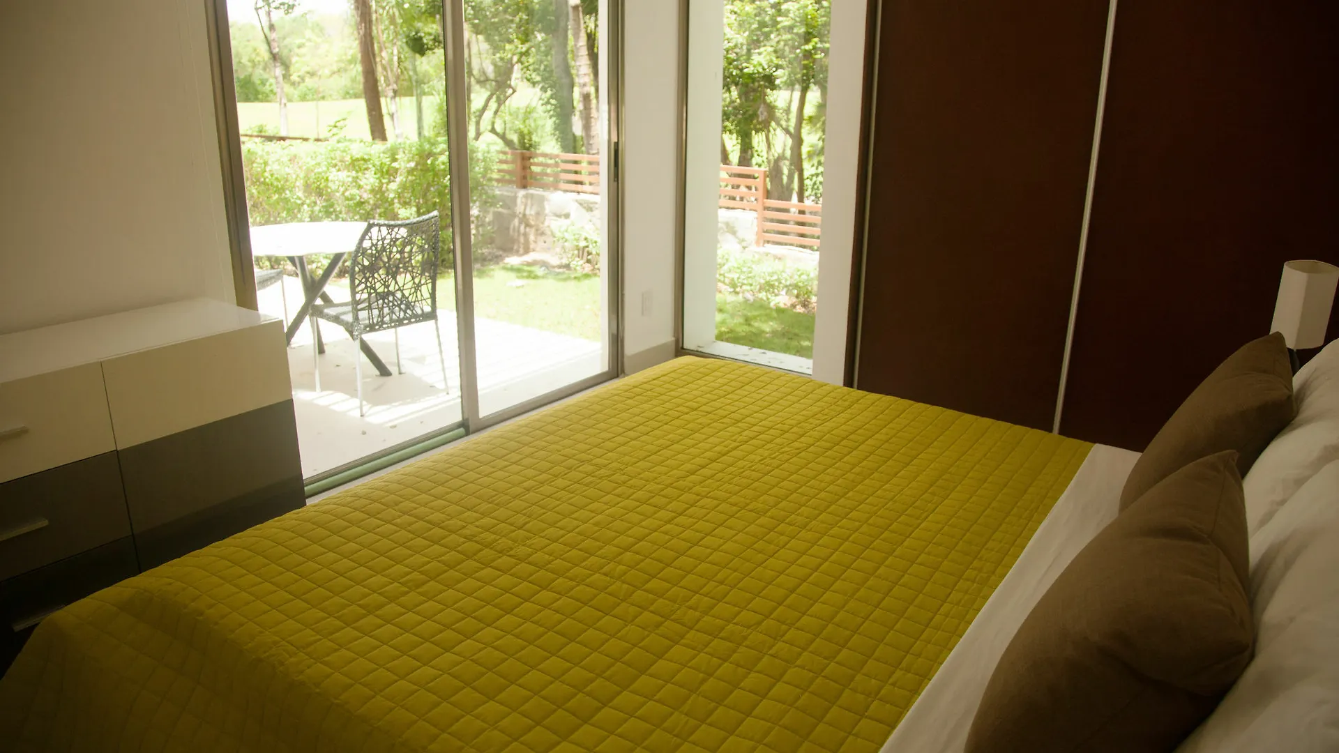 Daire Bahia Principe Vacation Rentals-Green 3-Two-Bedroom Villas Akumal